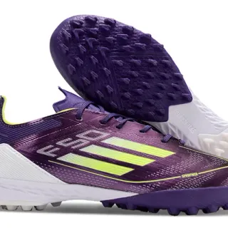 Adidas বেগুনি হলুদ সিন্থেটিক উপর নিয়ন তিন স্ট্রাইপ ব্র্যান্ডিং आर्टिफिशियल ग्रास फुटबॉल জুতো