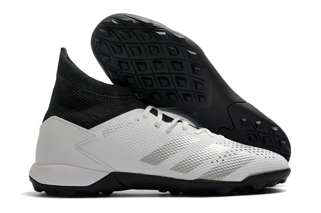 Adidas أحمر أسود عالي القطع كولار ملائم للجوارب نظام الرباط غير المتزامن عشب اصطناعي أحذية كرة قدم 18