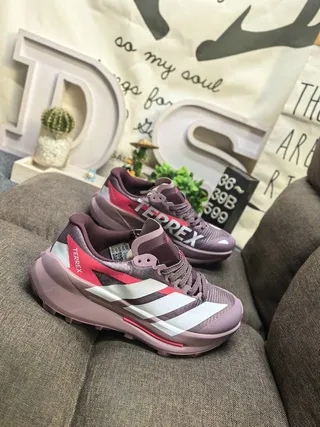 Adidas Red Black Silhouette Engineered Mesh Upper Running Shoes 9