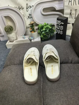 Adidas Samba Black and White Lifestyle Sneakers 8