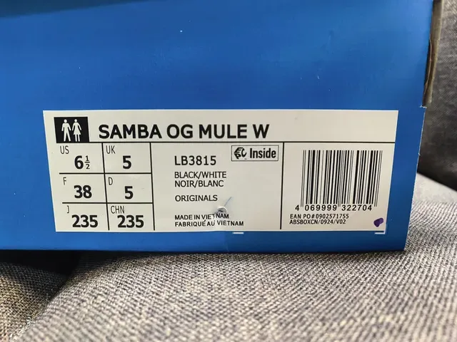 Adidas Samba Black and White Lifestyle Sneakers 22