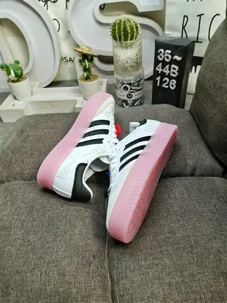 Adidas Samba OG Hello Kitty White Black Pink Lifestyle Sneakers 6