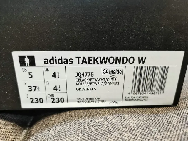 Adidas Samba OG White and Black Lifestyle Sneakers 2