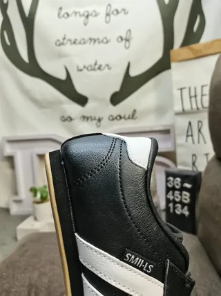 Adidas Samba OG White and Black Lifestyle Sneakers 3