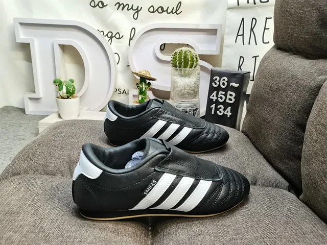 Adidas Samba OG White and Black Lifestyle Sneakers 11