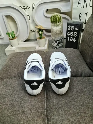 Adidas Samba OG White and Black Lifestyle Sneakers 18