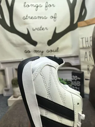 Adidas Samba White and Black Lifestyle Sneakers 3