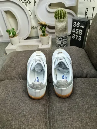 Adidas Samba White Silver Low-Top Glitter Stripe Detail Lifestyle Sneakers 8