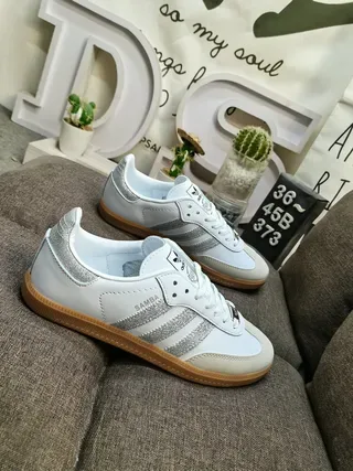 Adidas Samba White Silver Low-Top Glitter Stripe Detail Lifestyle Sneakers 9