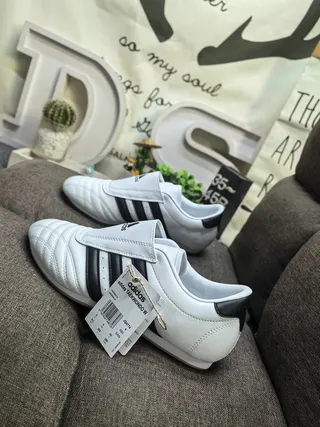 Adidas Sambas Chaussures de football indoor blanches et noires 7