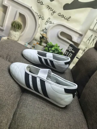 Adidas Silver White Quilted Toe Box Three-Stripe Side Panel Mary Jane Shoes 7