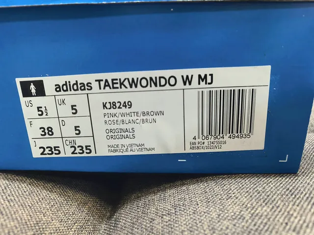Adidas Silver White Quilted Toe Box Three-Stripe Side Panel Mary Jane Shoes 12