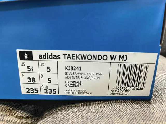 Adidas Silver White Quilted Toe Box Three-Stripe Side Panel Mary Jane Shoes 22