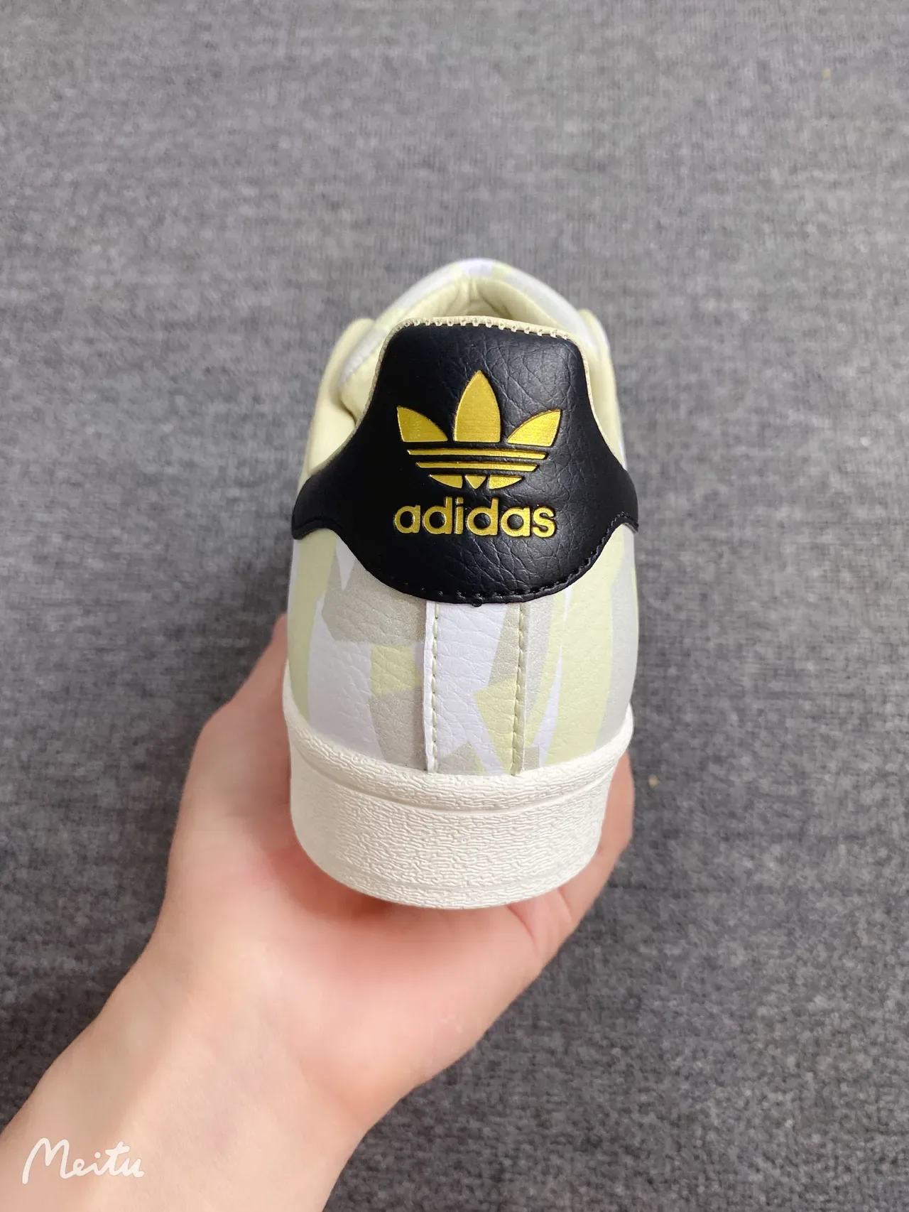 Adidas Superstar Camo Print Shell-Toe लाइफस्टाइल स्नीकर 4
