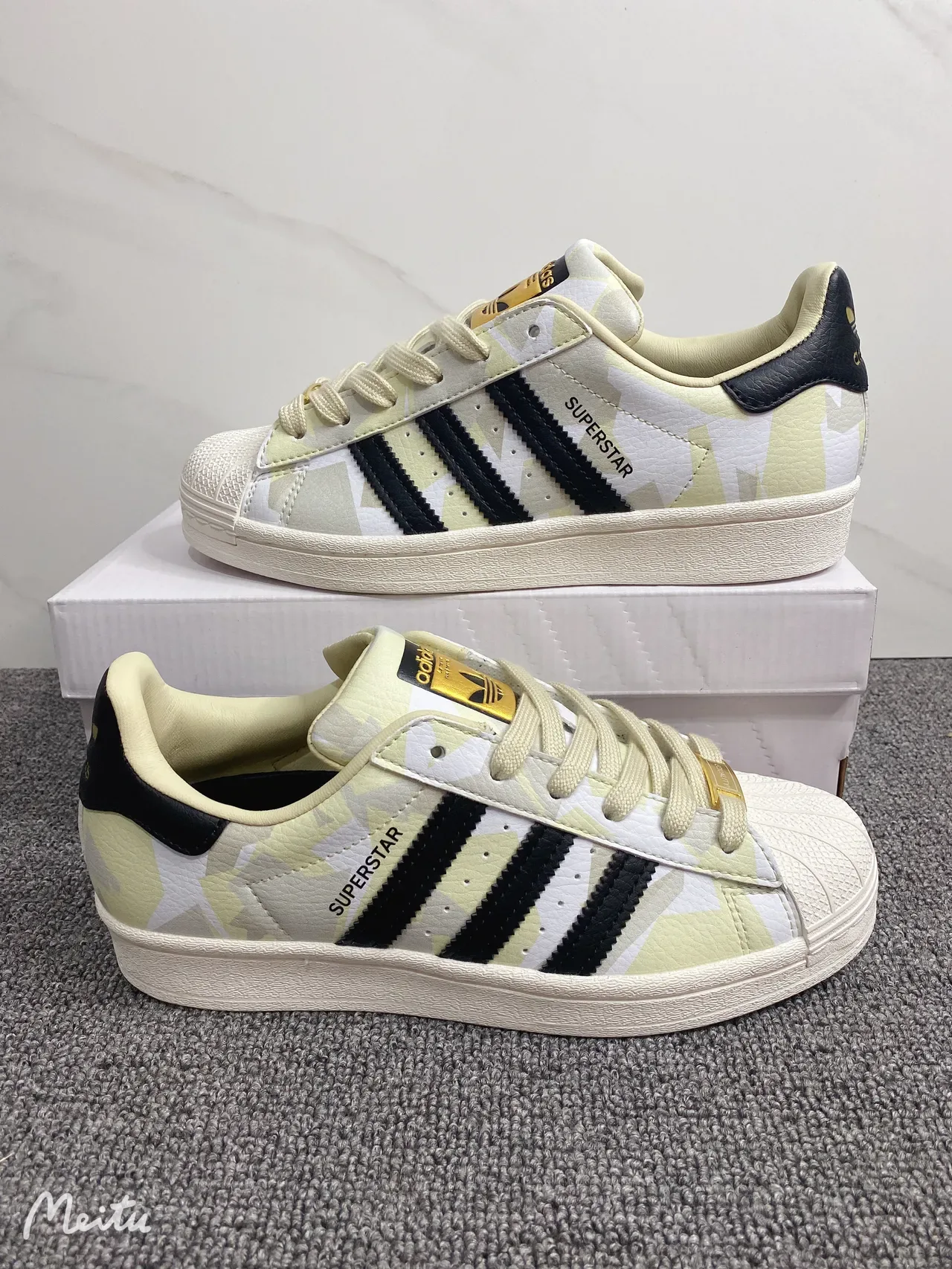 Adidas Superstar Camo Print Shell-Toe लाइफस्टाइल स्नीकर 5