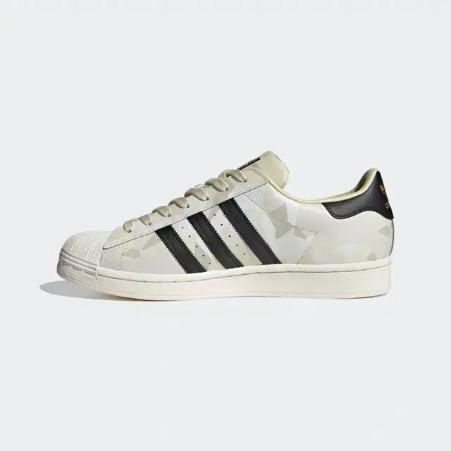 Adidas Superstar Camo Print Shell-Toe लाइफस्टाइल स्नीकर 11