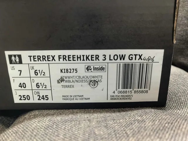 Adidas Terrex Agravic Flow GORE-TEX White Black Running Shoes 2
