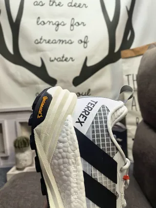 Adidas Terrex Agravic Flow GORE-TEX White Black Running Shoes 3