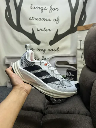 Adidas Terrex Agravic Flow GORE-TEX White Black Running Shoes 5