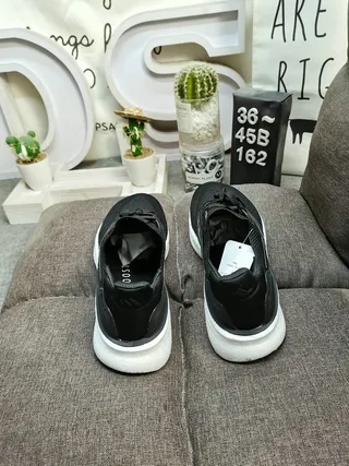 Adidas Ultraboost White Black Running Shoes 18