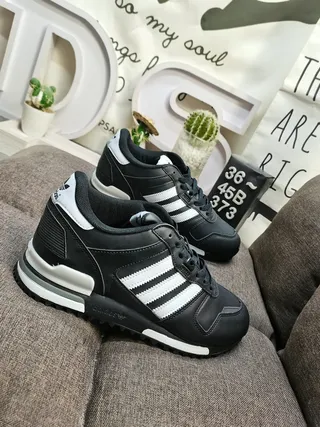 Adidas White Beige Leather Upper Three-Stripe Side Panel Lifestyle Sneakers 9