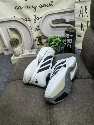 Adidas White Black Engineered Knit Upper Three Stripes Running Shoes 6