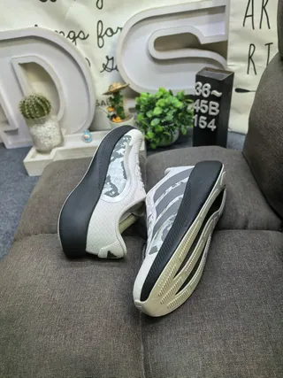 Adidas White Black Knit Mesh Upper Sculpted Midsole Lifestyle Sneakers 6