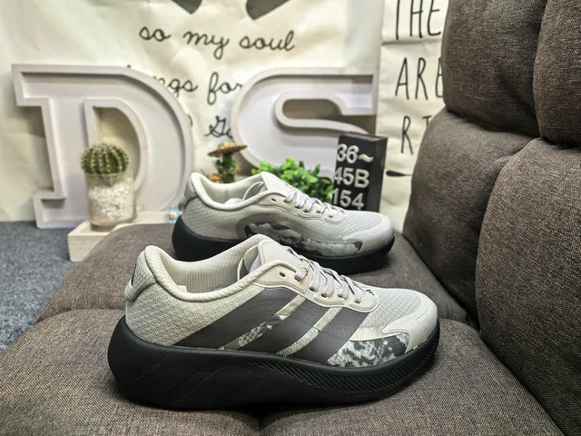 Adidas White Black Knit Mesh Upper Sculpted Midsole Lifestyle Sneakers 11