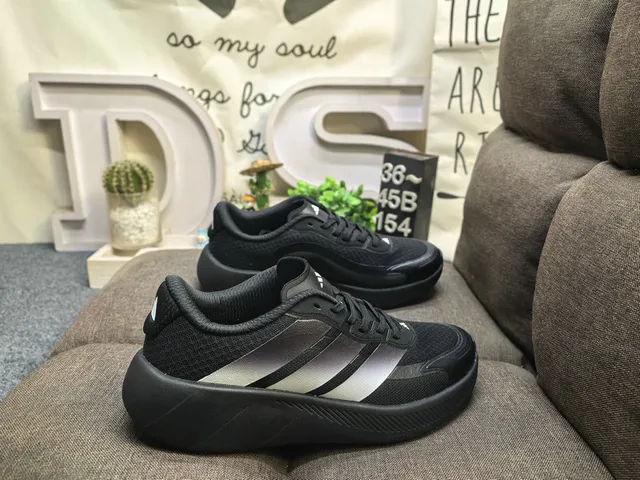Adidas White Black Knit Mesh Upper Sculpted Midsole Lifestyle Sneakers 21