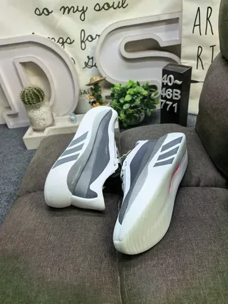 Adidas White Black Layered Mesh Upper Sculpted Ridged Midsole Lifestyle Sneakers 6