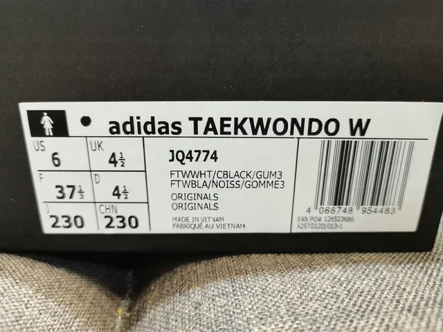 Adidas White Black Low-Top Leather Upper Lifestyle Sneakers 2