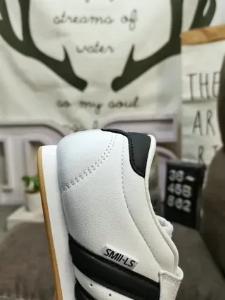 Adidas White Black Low-Top Leather Upper Lifestyle Sneakers 3