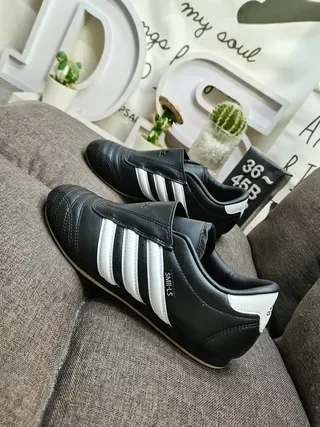 Adidas White Black Low-Top Leather Upper Lifestyle Sneakers 17
