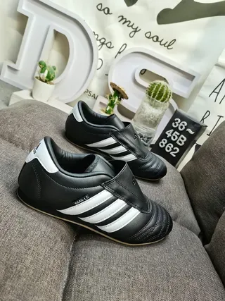 Adidas White Black Low-Top Leather Upper Lifestyle Sneakers 19