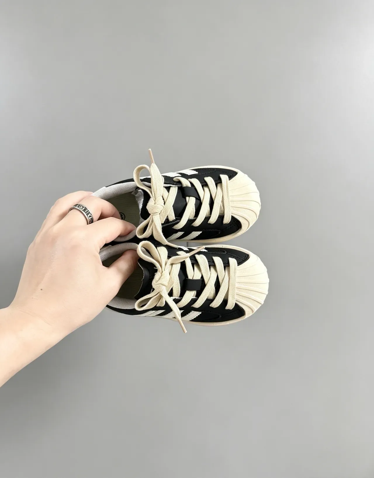 Adidas White Black Low-Top Three-Stripe Side Panel Lifestyle Sneakers 21