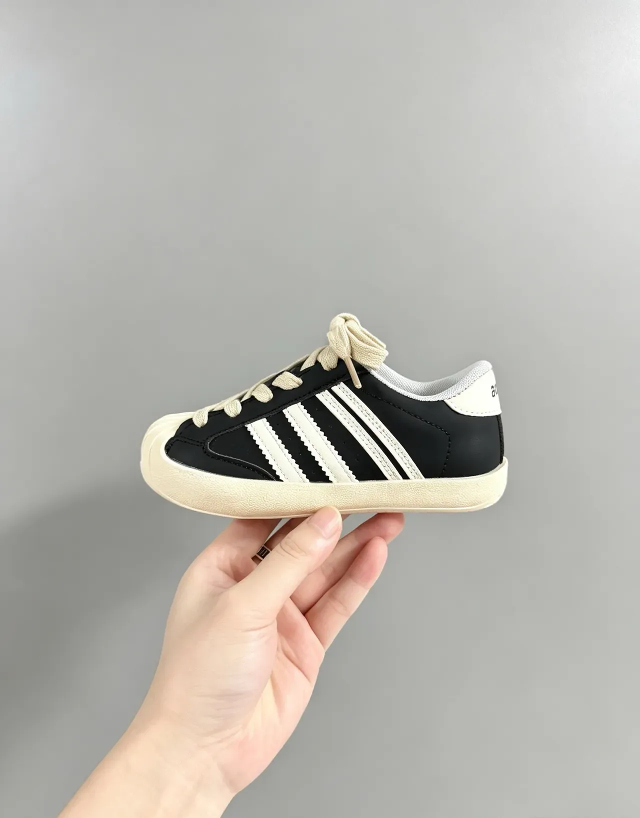 Adidas White Black Low-Top Three-Stripe Side Panel Lifestyle Sneakers 24