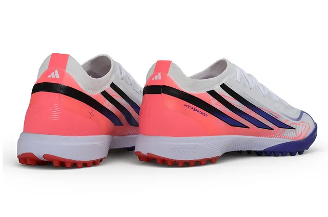 Adidas Chaussures de Football Turf Synthétiques Blanc et Bleu Bas Graphique Trois Rayures Latérales 5