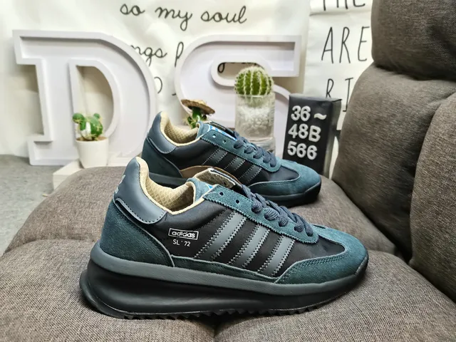Adidas White Blue Retro Runner Silhouette Suede And Textile Upper Lifestyle Sneakers 21