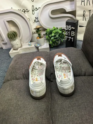 Adidas White Brown Laceless Velcro Strap Perforated 3-Stripe Side Panels Lifestyle Sneakers 8