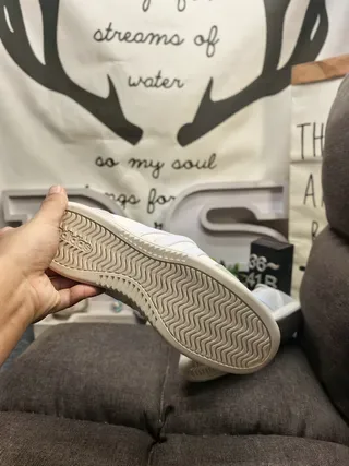 Adidas White Gray Low-Top Lace-Up Lifestyle Sneakers 4