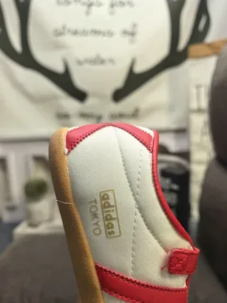 Adidas White Red Laceless Velcro Strap Lifestyle Sneakers 3