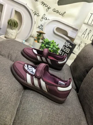Adidas White Red Laceless Velcro Strap Three Stripes Lifestyle Sneakers 17