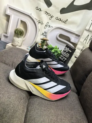 Adidas White Red Lightweight Mesh Upper Three-Stripe Side Branding Running Shoes 19