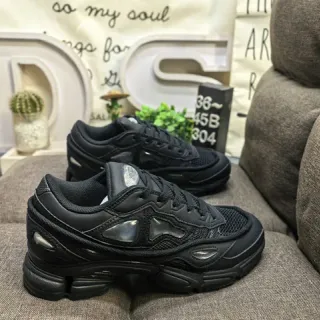 Adidas x Raf Simons Ozweego أحذية رياضية سوداء كاجوال سميكة