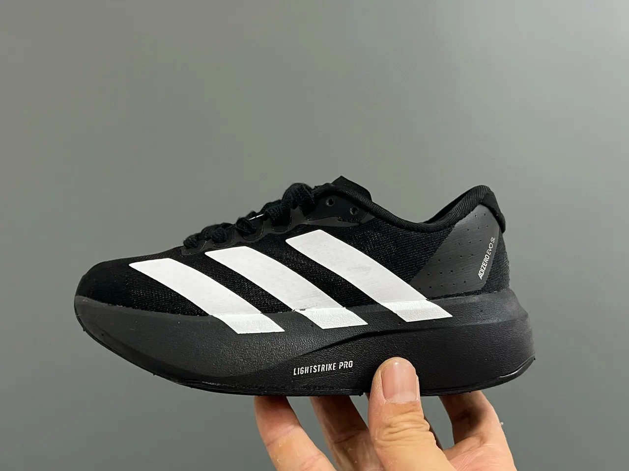 Adidas Zapatillas de correr amarillo negro low-top con upper de knit 5