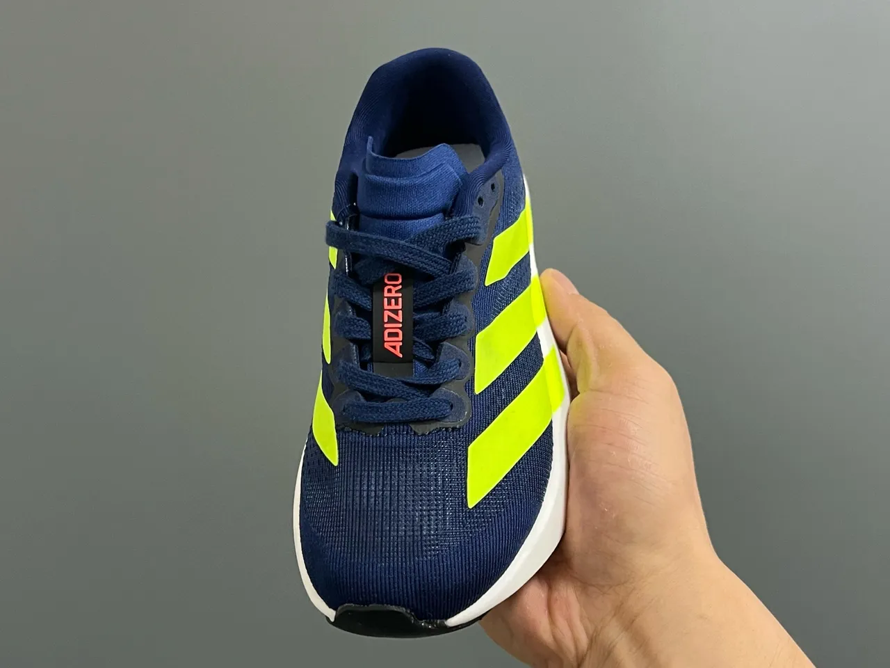 Adidas Zapatillas de correr amarillo negro low-top con upper de knit 13