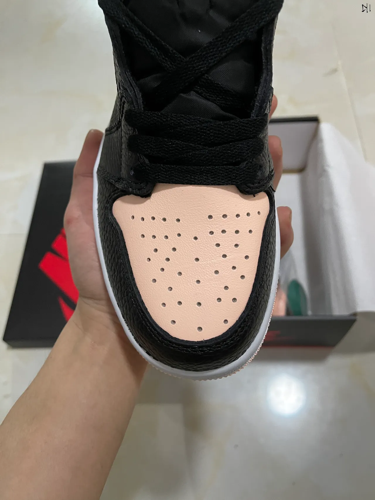Air Jordan 1 Black Pale Pink Basketball Shoes 2