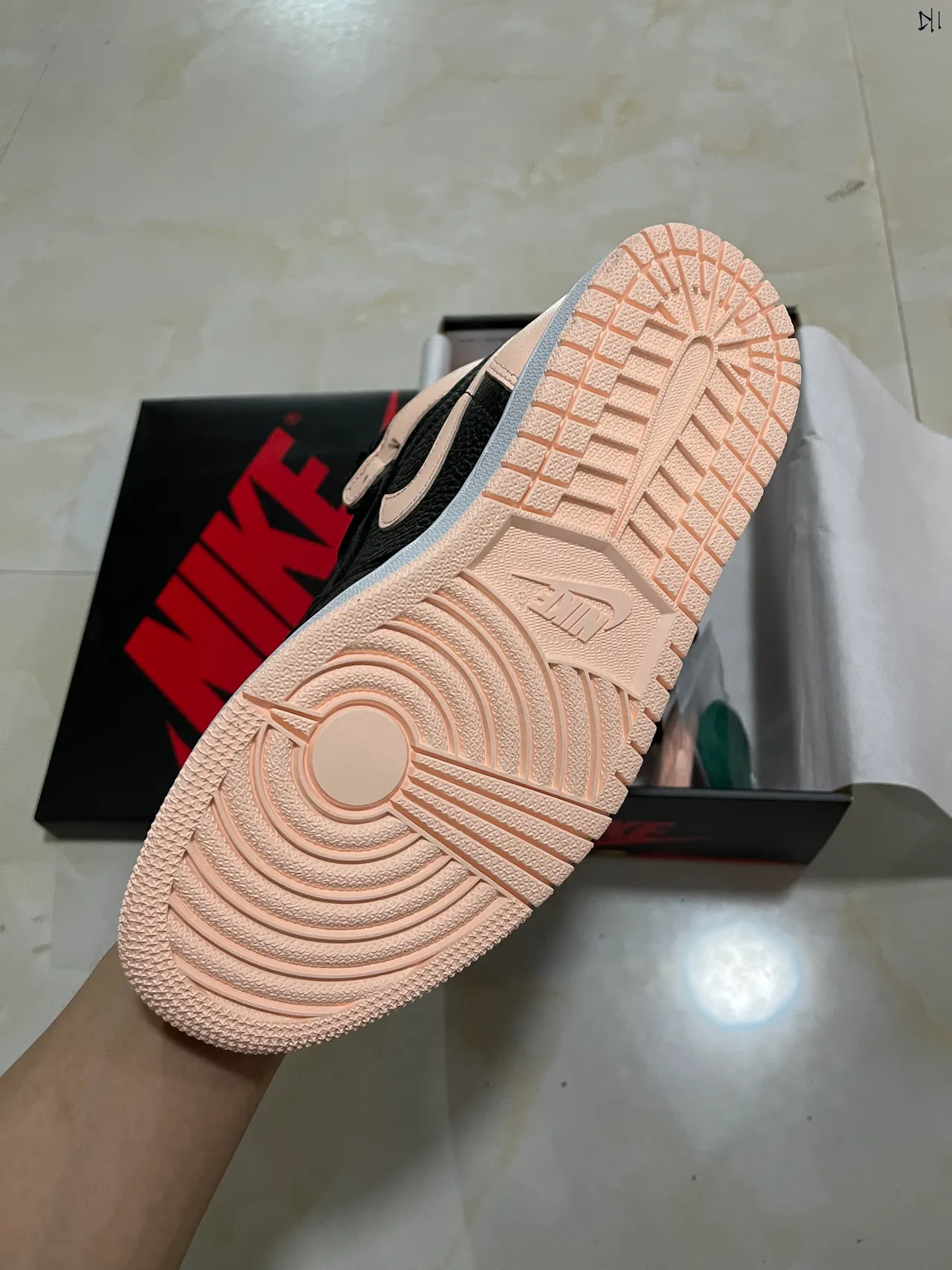 Air Jordan 1 Black Pale Pink Basketball Shoes 5