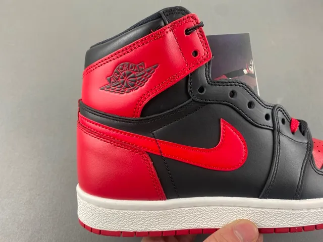 Air Jordan 1 Black Red White Basketball Shoes 3