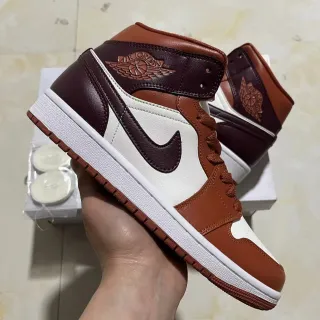 Air Jordan 1 棕色酒红色 高帮 皮革拼接 篮球鞋